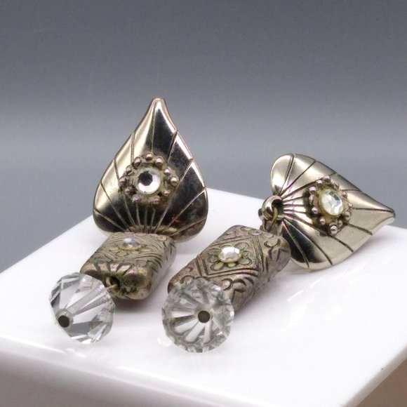 Vintage Puffy Teardrop Dangle Earrings, Statement Silver Tone Drops to Clear - Picture 2 of 3